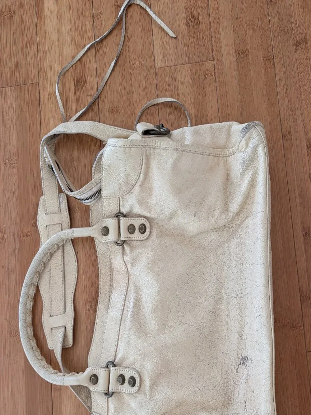 White Leather Motorcycle Bag (Unknown Authenticity)